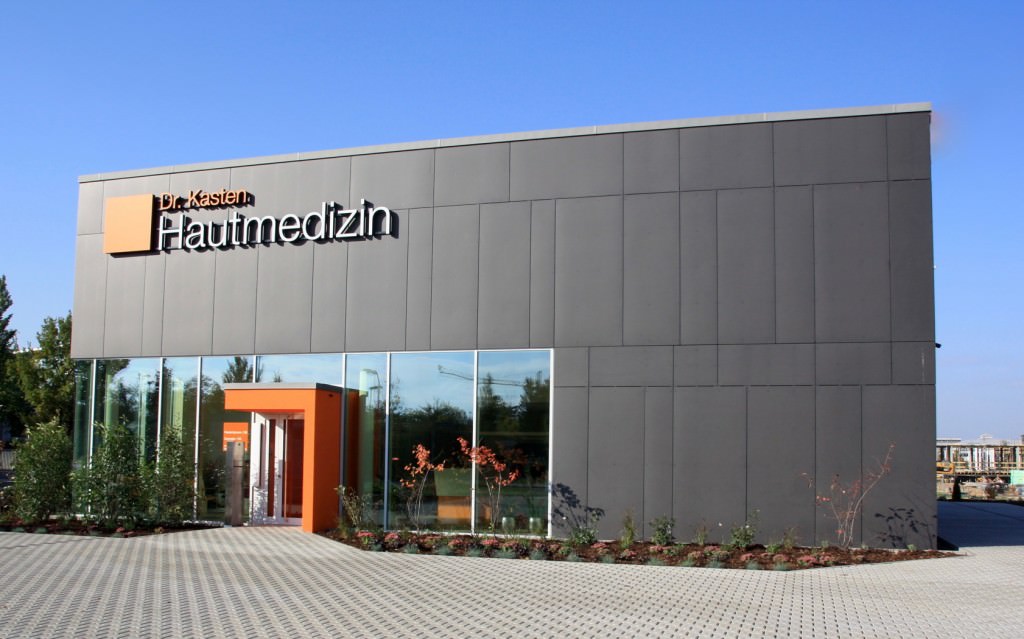 Hautarztpraxis in Mainz mit Parkplätzen